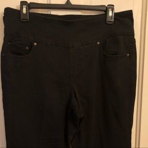 black stretch pull-up jeans- skinny leg